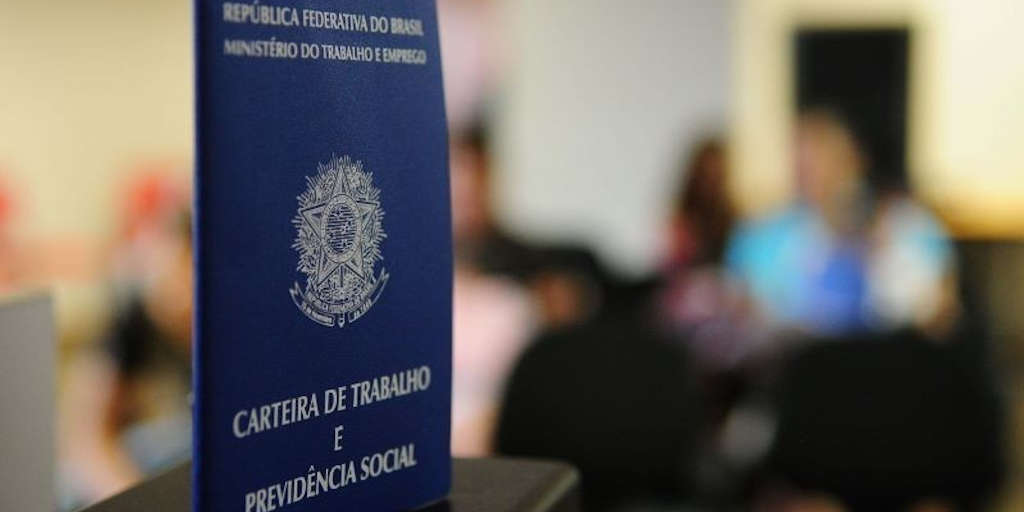 Sine Estadual oferece 80 vagas de emprego nesta semana na Região Serrana