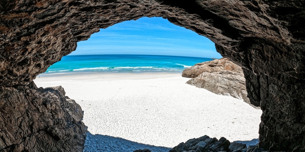 Arraial do Cabo lança campanha 'Meu ambiente, eu cuido' com regras para quem frequenta praias 