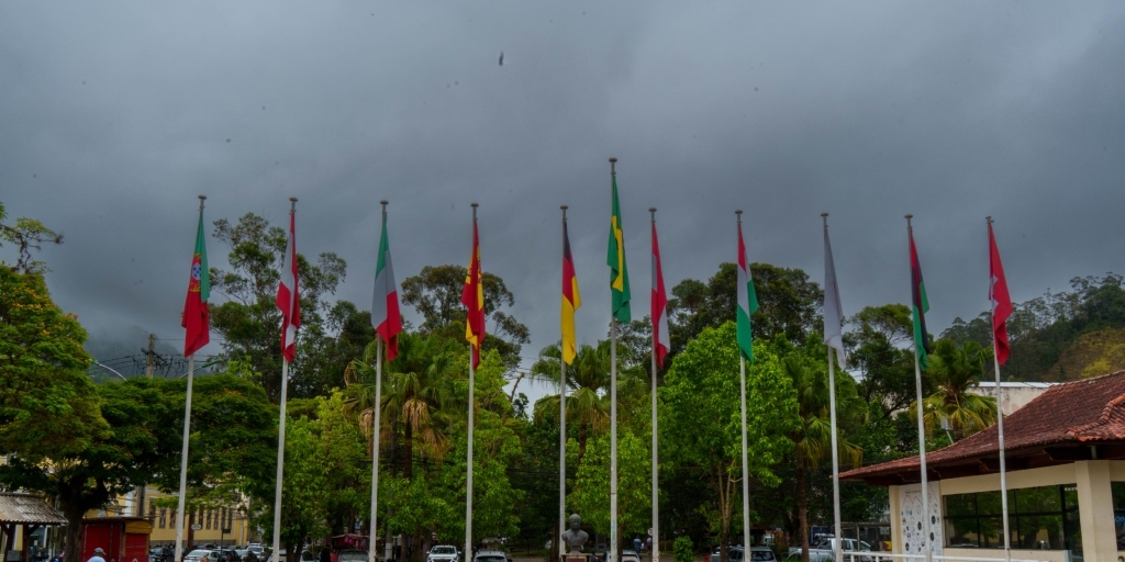 Friburgo tem fim de semana com risco de chuva forte, ventos intensos e queda de granizo, segundo Inmet