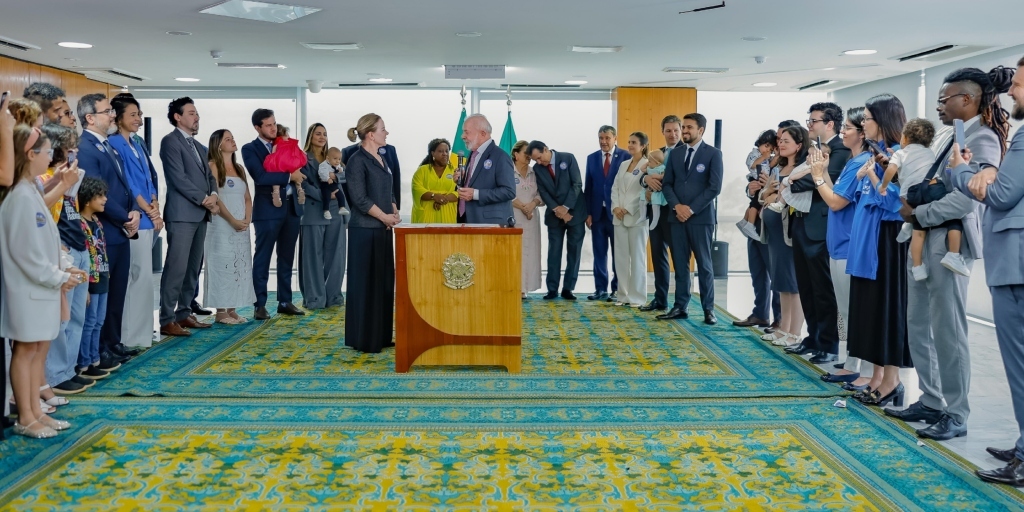 Presidente Lula (PT) durante cerimônia de assinatura da lei nessa terça-feira, 31