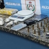 Casal é preso após denúncia de comercialização de drogas em loja no Centro de Nova Friburgo
