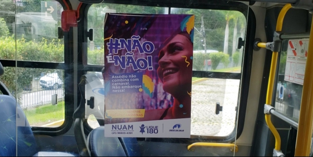Campanha nos ônibus reforça a luta contra o assédio sexual no período 