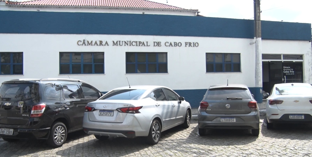 Câmara de Cabo Frio anuncia concurso público com salários de R$ 2.024,40 a R$ 4.821,01