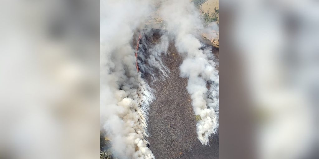 Incêndio destrói área de 200 mil metros quadrados entre Bom Jardim e Nova Friburgo