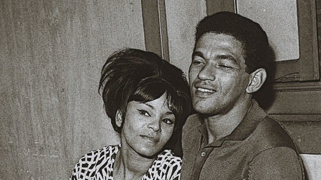 Elza Soares e Garrincha, com quem foi casada por 16 anos