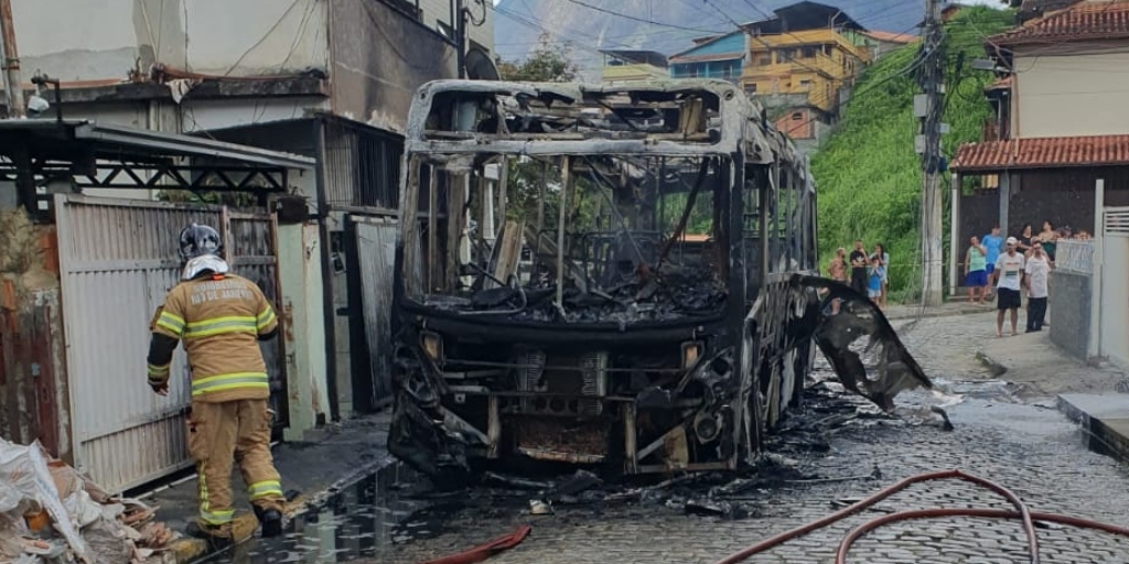 Faol conclui perícia em ônibus que pegou fogo e encaminha resultado à Prefeitura de Friburgo