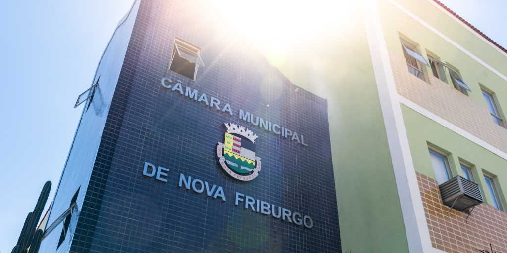 Câmara rejeita abertura do processo de impeachment do prefeito de Nova Friburgo