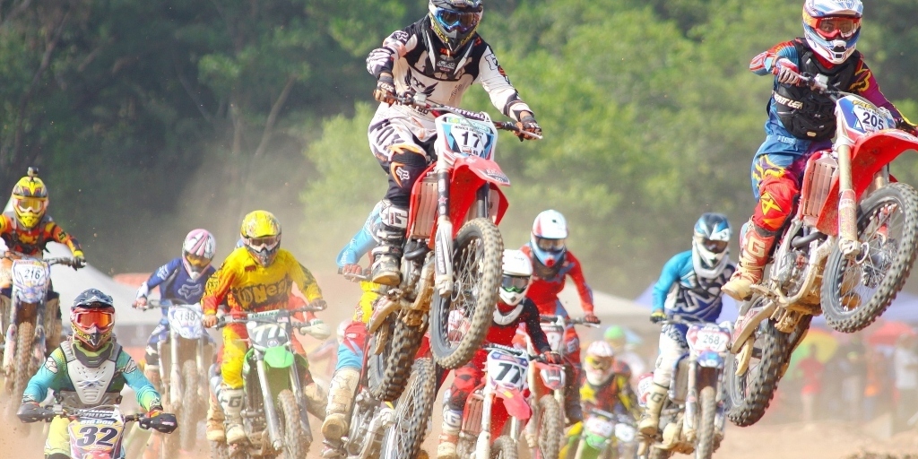 Rock’n’roll e Motocross esquentam feriadão em Búzios