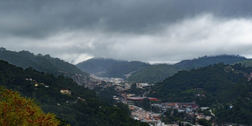 Inmet emite alerta de chuvas intensas para Friburgo e Teresópolis; acumulado pode chegar a 150 mm