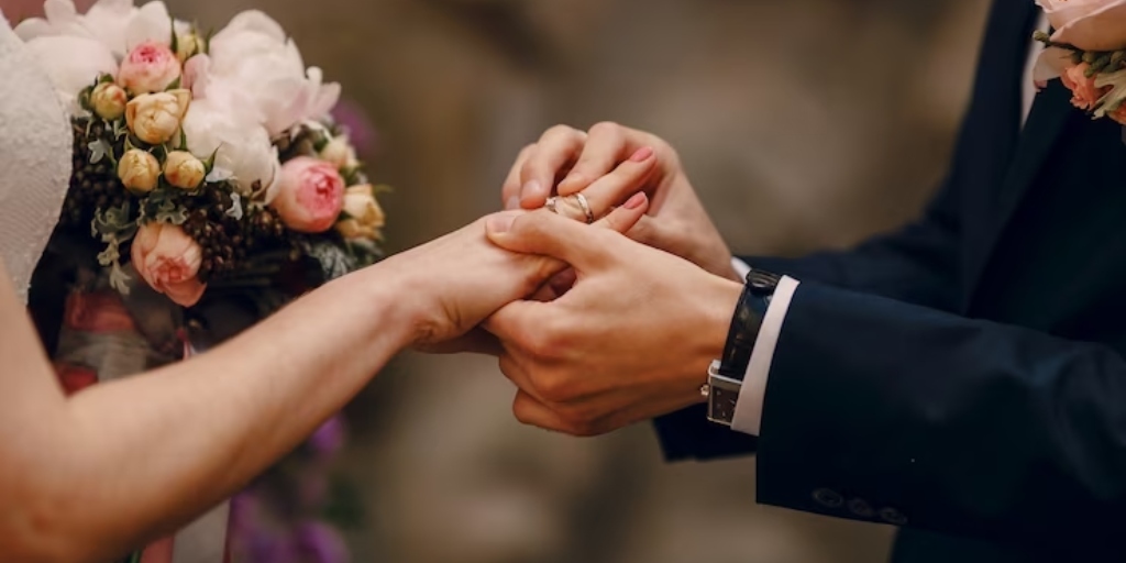 Quer casar com tudo pago? Inscrições para Casamento Comunitário estão abertas em Búzios