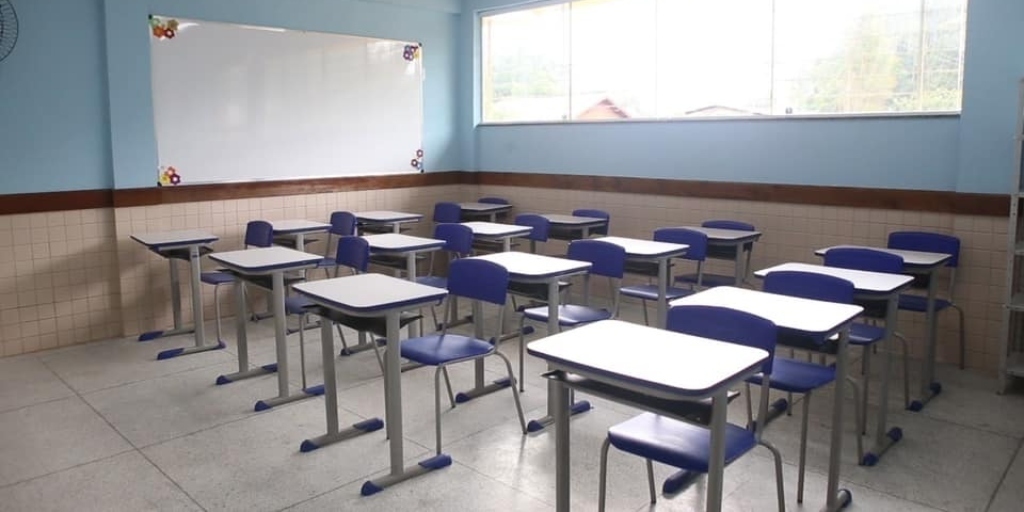 Salas de aula da rede municipal de educação permanecerão vazias por mais uma semana, em fevereiro