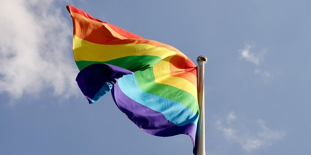 População LGBT+ do Brasil conquistou inúmeros direitos na década passada, mas aplicação plena na prática ainda é desafio