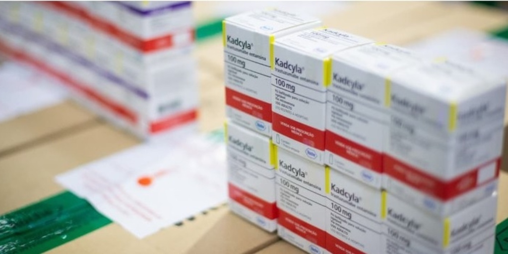 Ministério da Saúde recebe primeiro lote de medicamento que pode reduzir a mortalidade de mulheres com câncer de mama em até 50%