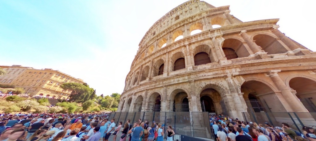 O Coliseu de Roma, na Itália, também pode ser visto por meio da internet