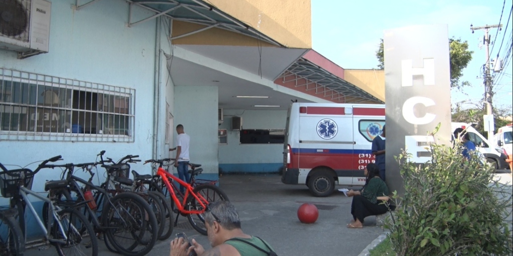 Trabalhador baleado ao conter atirador que cometeu 1° caso de feminicídio do ano em Cabo Frio segue internado