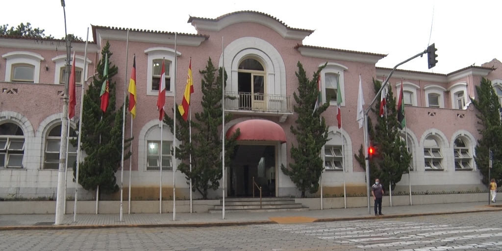 Conselho de Saúde de Friburgo cobra medidas mais rígidas da prefeitura no combate à Covid-19