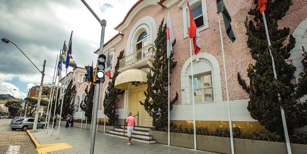 Prefeitura de Nova Friburgo convoca 191 aprovados do concurso público de 2015