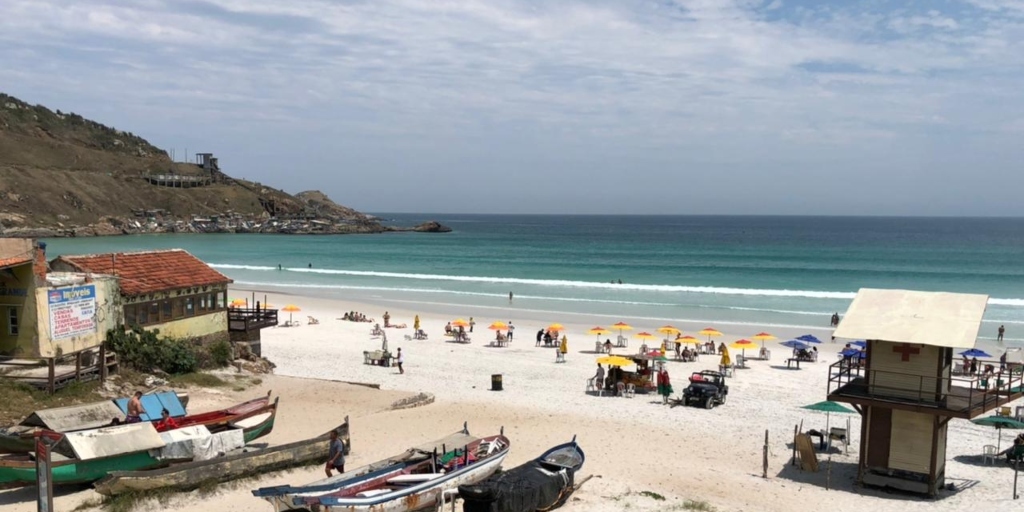 Praia no feriado prolongado? Frente fria deve mudar o tempo na Região dos Lagos