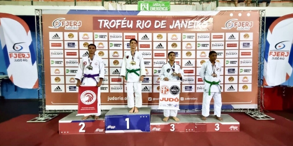Jovem atleta de Búzios conquista medalha de prata no ‘Troféu Rio de Janeiro de Judô’