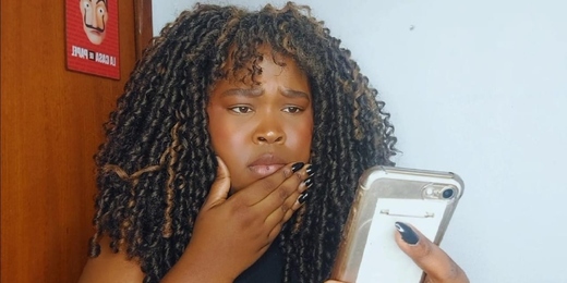 Polícia vai investigar denúncia de cantora vítima de racismo em Friburgo: 'Racistas não passarão'