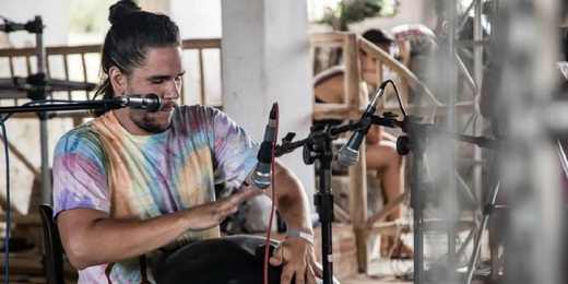 Multi-instrumentista pernambucano se apresenta nesta quarta em Friburgo