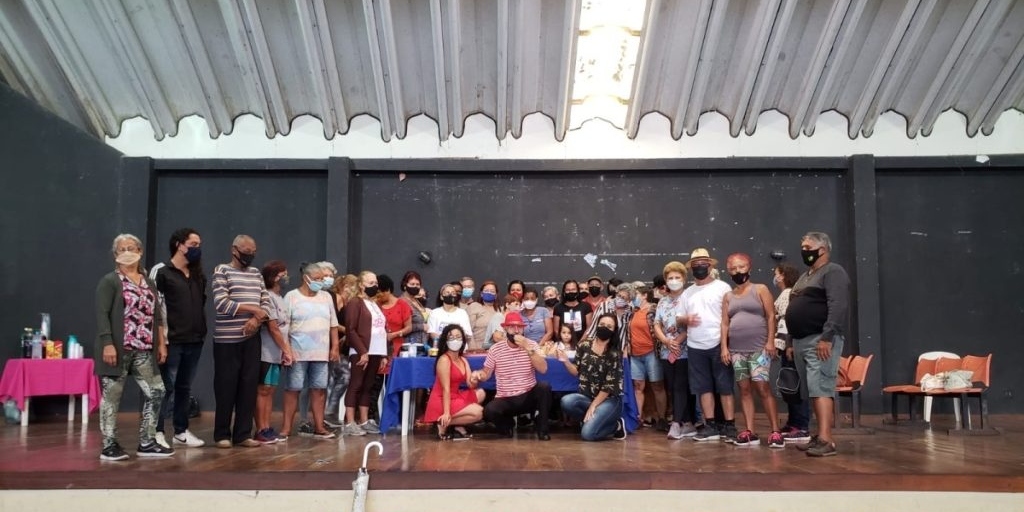 Mais de 300 idosos de Tamoios, em Cabo Frio, participam de atividades físicas e artísticas