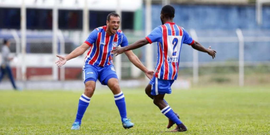 Jogadores do Friburguense recebem homenagem da Câmara de Nova Friburgo