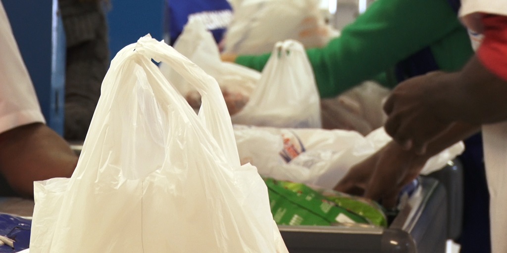 Estabelecimentos do estado do Rio ganham maior prazo para reduzir sacolas plásticas