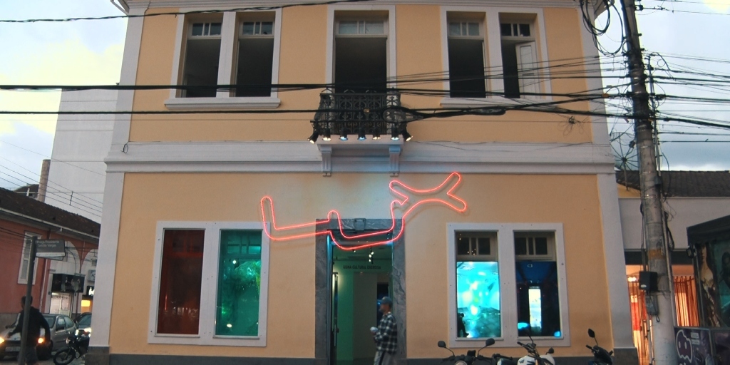 Exposição 'Lux' está aberta ao público até o dia 19 de setembro, na Usina Cultural Energisa