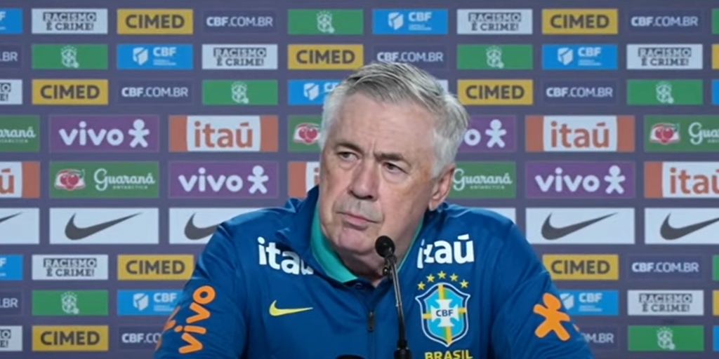 O treinador Carlo Ancelloti em entrevista coletiva realizada na manhã desta segunda, 8, na Granja Comary, em Teresópolis