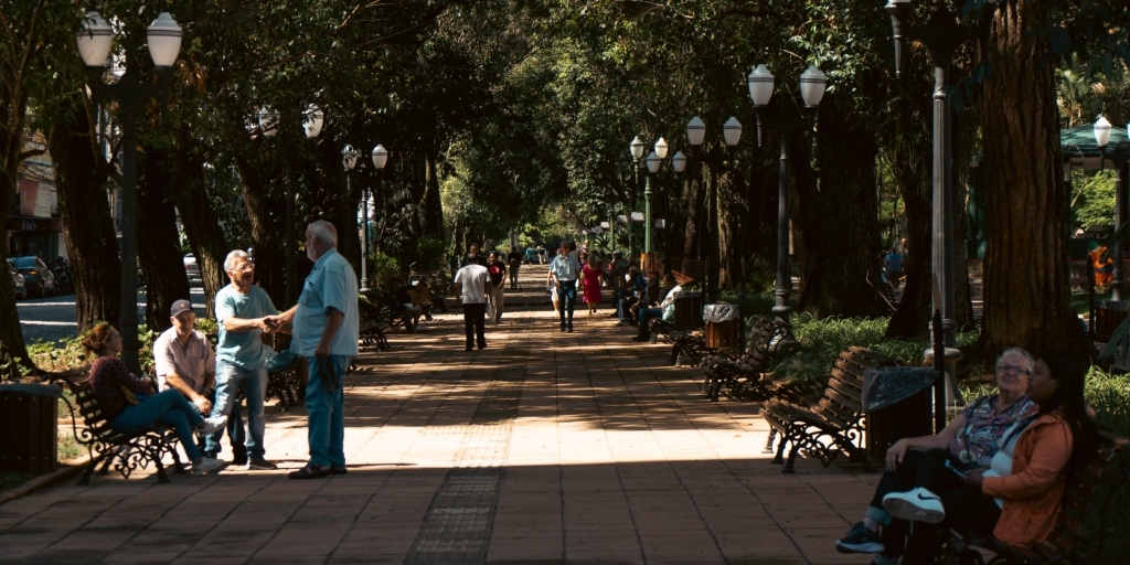 Prefeitura de Nova Friburgo entrega primeira etapa da obra da praça Getúlio Vargas