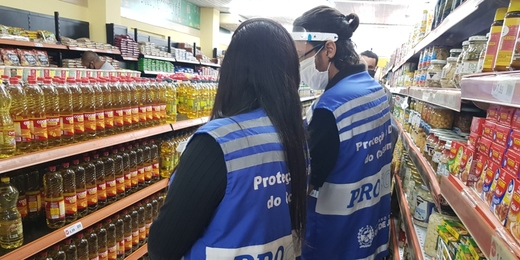 Fiscais do Procon encontram irregularidades e autuam estabelecimentos em Teresópolis