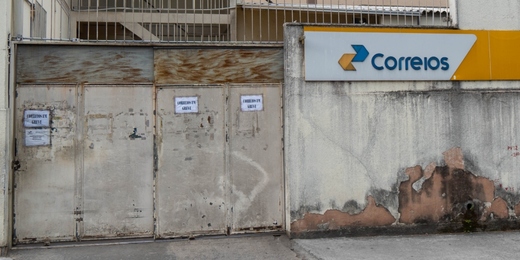 Funcionários do centro de distribuição dos Correios em Nova Friburgo entram em greve