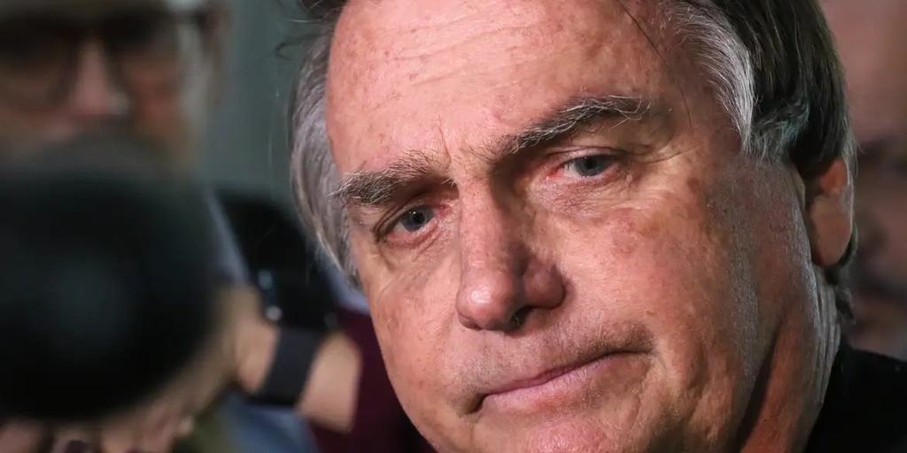 STF forma maioria para condenar ex-presidente Jair Bolsonaro (PL) e mais sete por tentativa de golpe de Estado