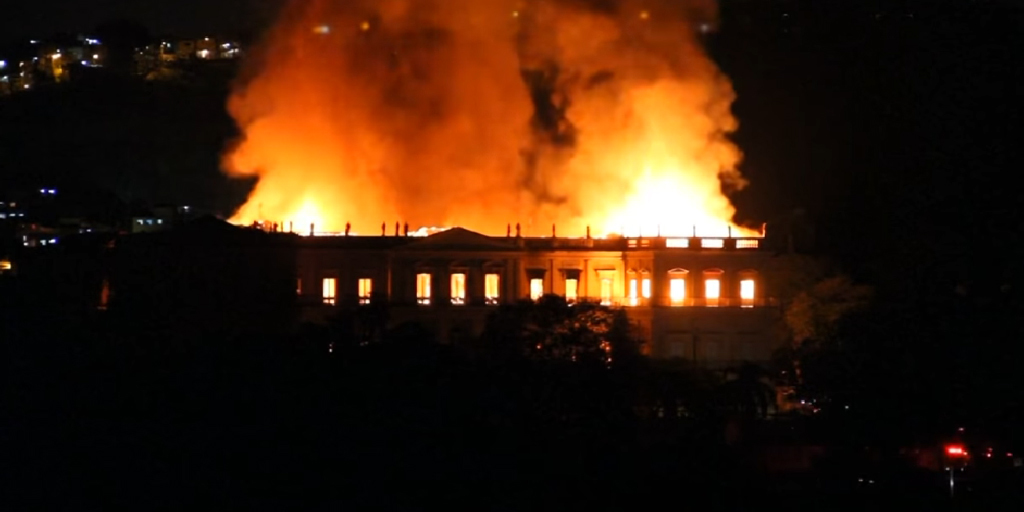 Incêndio no Museu Nacional, no Rio de Janeiro, destruiu acervo de 20 milhões de itens