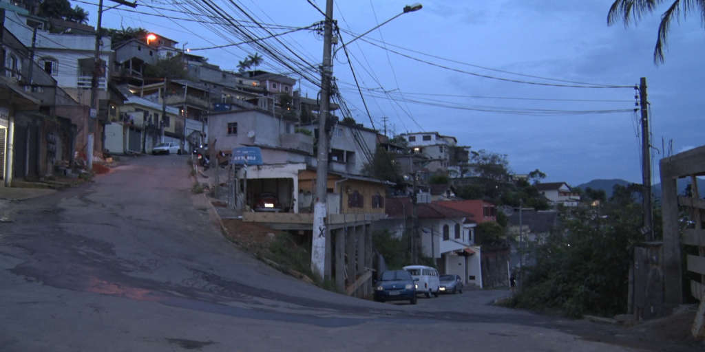 Teresópolis começa a reparar problema na iluminação pública da cidade
