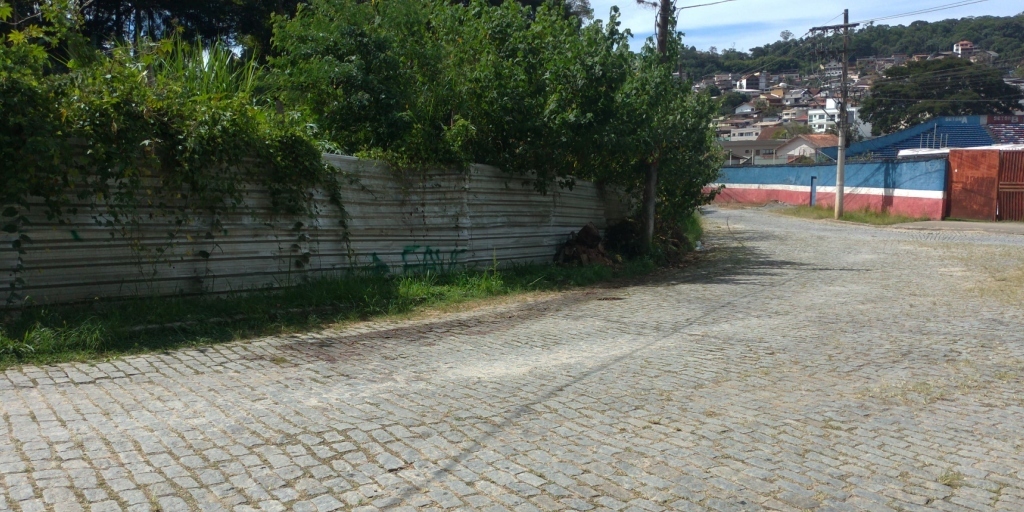 Local onde o corpo foi encontrado na manhã desta segunda-feira, 8