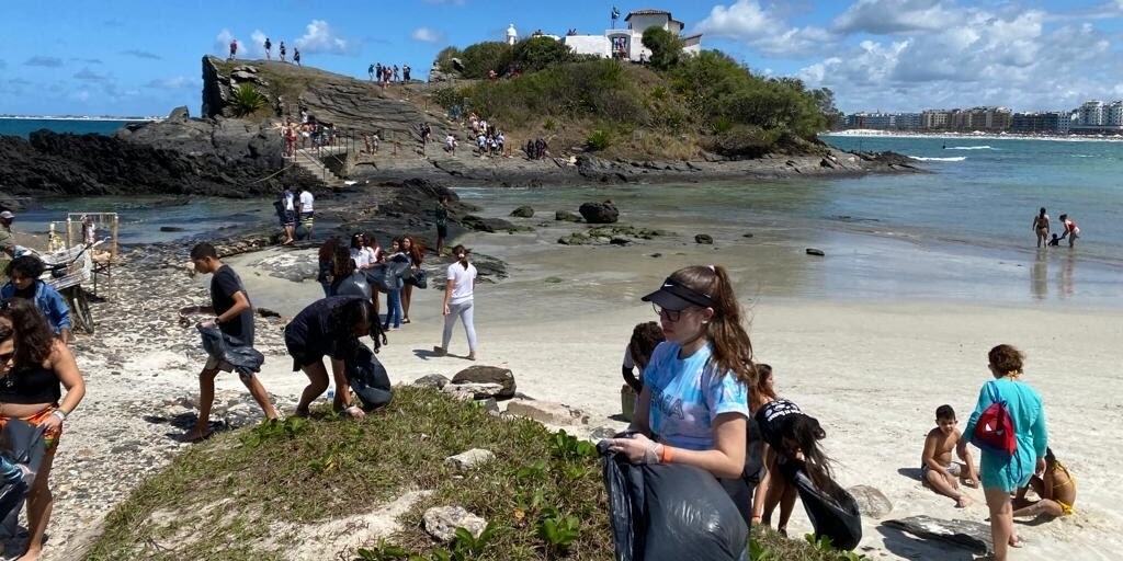 A Praia do Peró foi o local com mais lixo recolhido na ação
