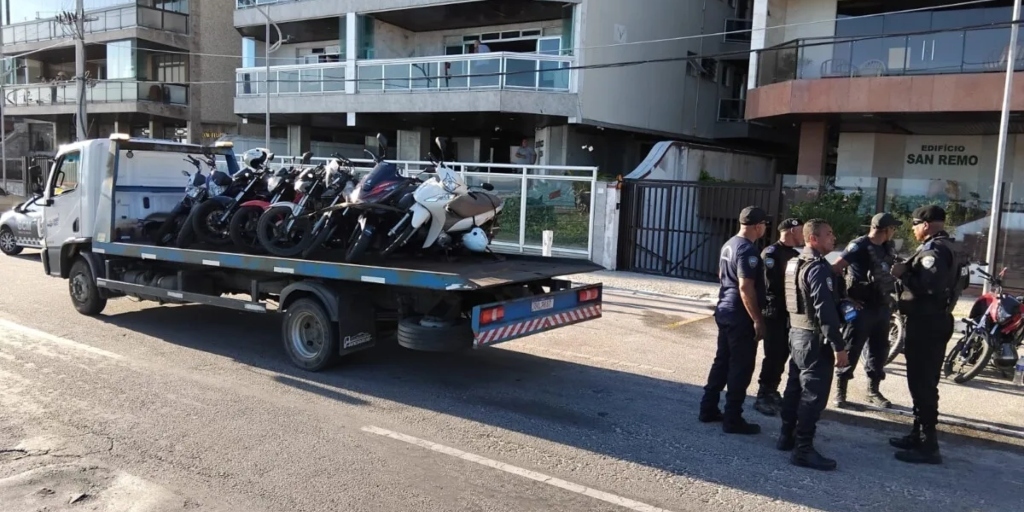 Motos foram apreendidas por estacionamento em local não permitido