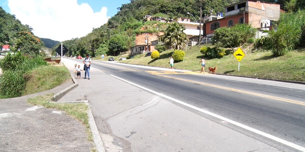 BR-116 tem alterações no trânsito devido a obras de manutenção da via