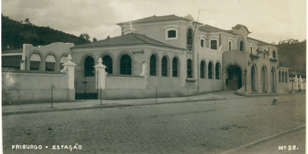 Antiga Estação de Trem, comprada pela prefeitura, em 1968. A cidade não é mais a mesma e nem voltará a ser. 