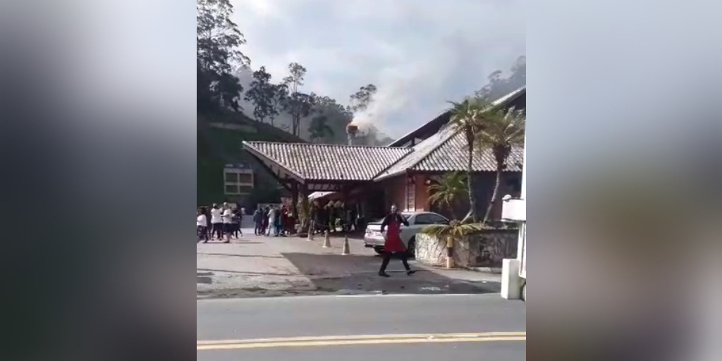 Princípio de incêndio atinge churrascaria no bairro Mury, em Nova Friburgo; veja o vídeo 