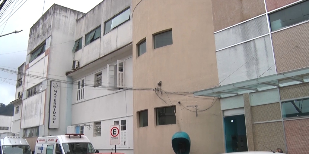 Prefeitura de Nova Friburgo diz que direção médica avalia denúncia de negligência em maternidade