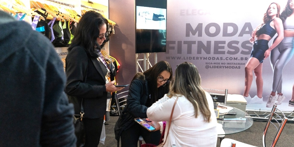 Edição 2025 inclui desfiles temáticos, rodadas de negócios, palestras sobre inteligência artificial, e-commerce, tendências e produtividade, além de lançamentos editoriais