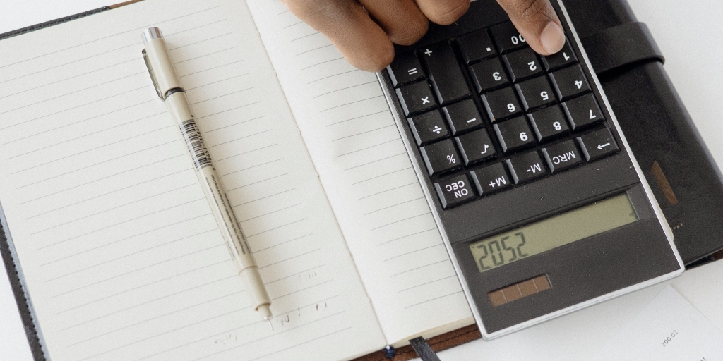 Não sabe como começar o ano no azul? Consultor financeiro dá dicas para não ficar com dívidas