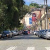 Nova Friburgo amanhece com ruas quase vazias; idosos são a maioria fora de casa