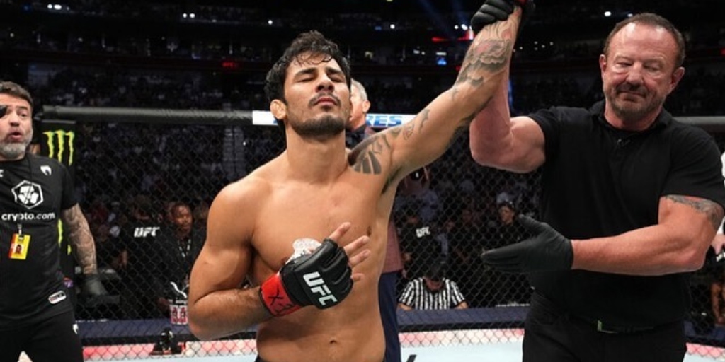 No UFC, são 12 lutas, com nove vitórias e três derrotas