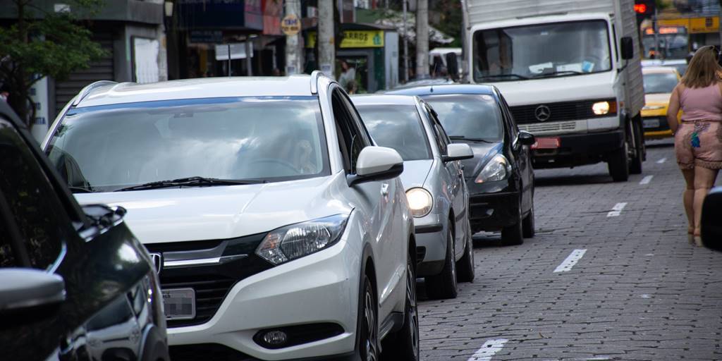 Detran suspende parte da cobrança de taxa para licenciamento anual após liminar da Justiça