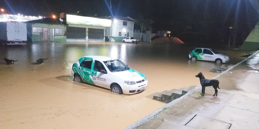 Chuvas de verão causam transtornos na Região Serrana do Rio