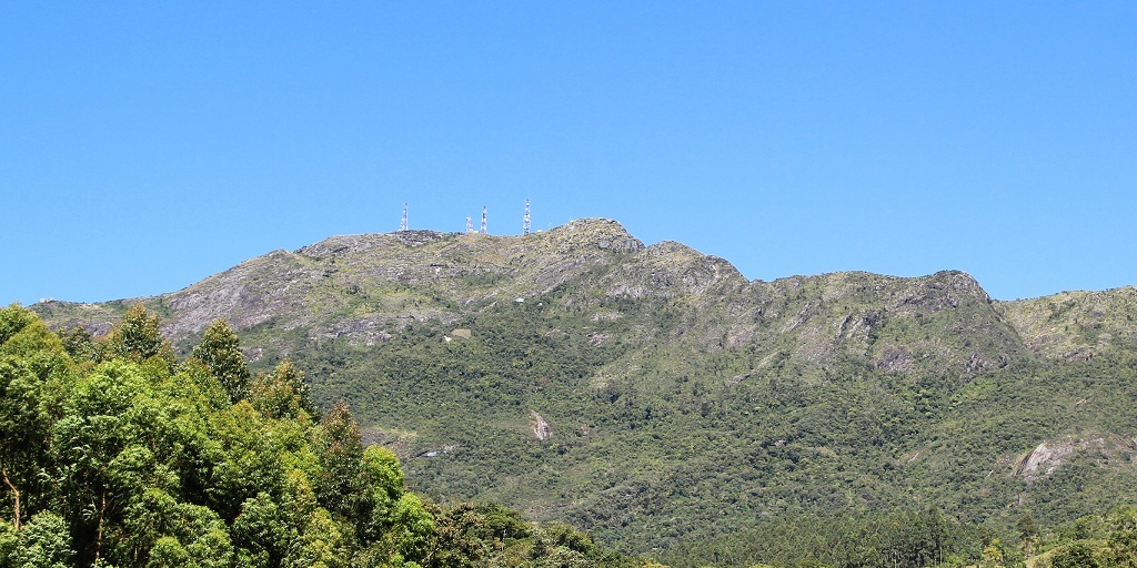 Voo Vasp 141 colidiu com o Pico da Caledônia em 1964. Montanha é a segunda maior de Nova Friburgo, com 2.257 metros de altitude